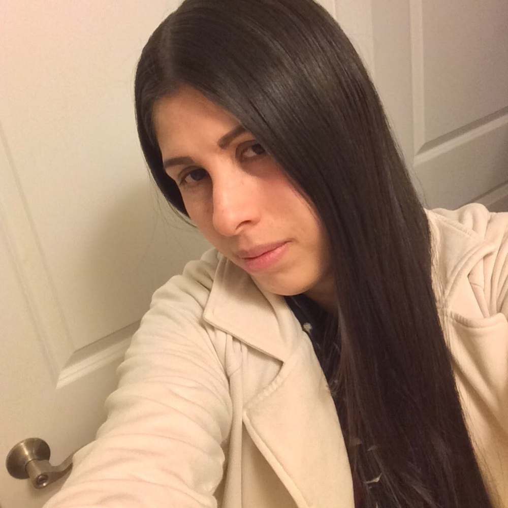 Meet your Posher, Adriana